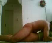 Азер_трахает_свою_девушку_в_зад