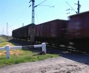 Сельское порно с дояркой у ж/д